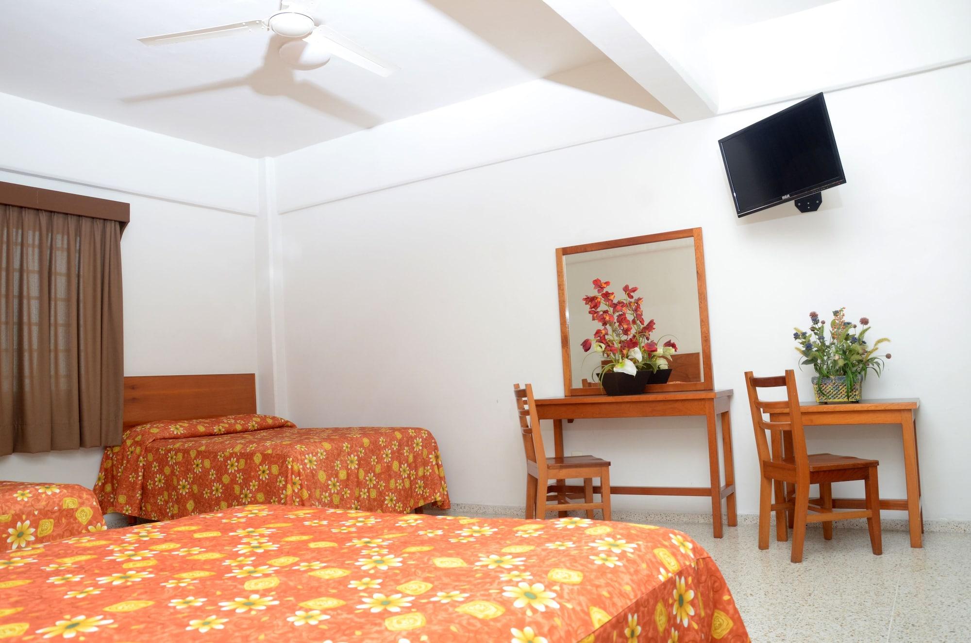Hotel Delfines - A 2 Calles Del Acuario Veracruz Zewnętrze zdjęcie